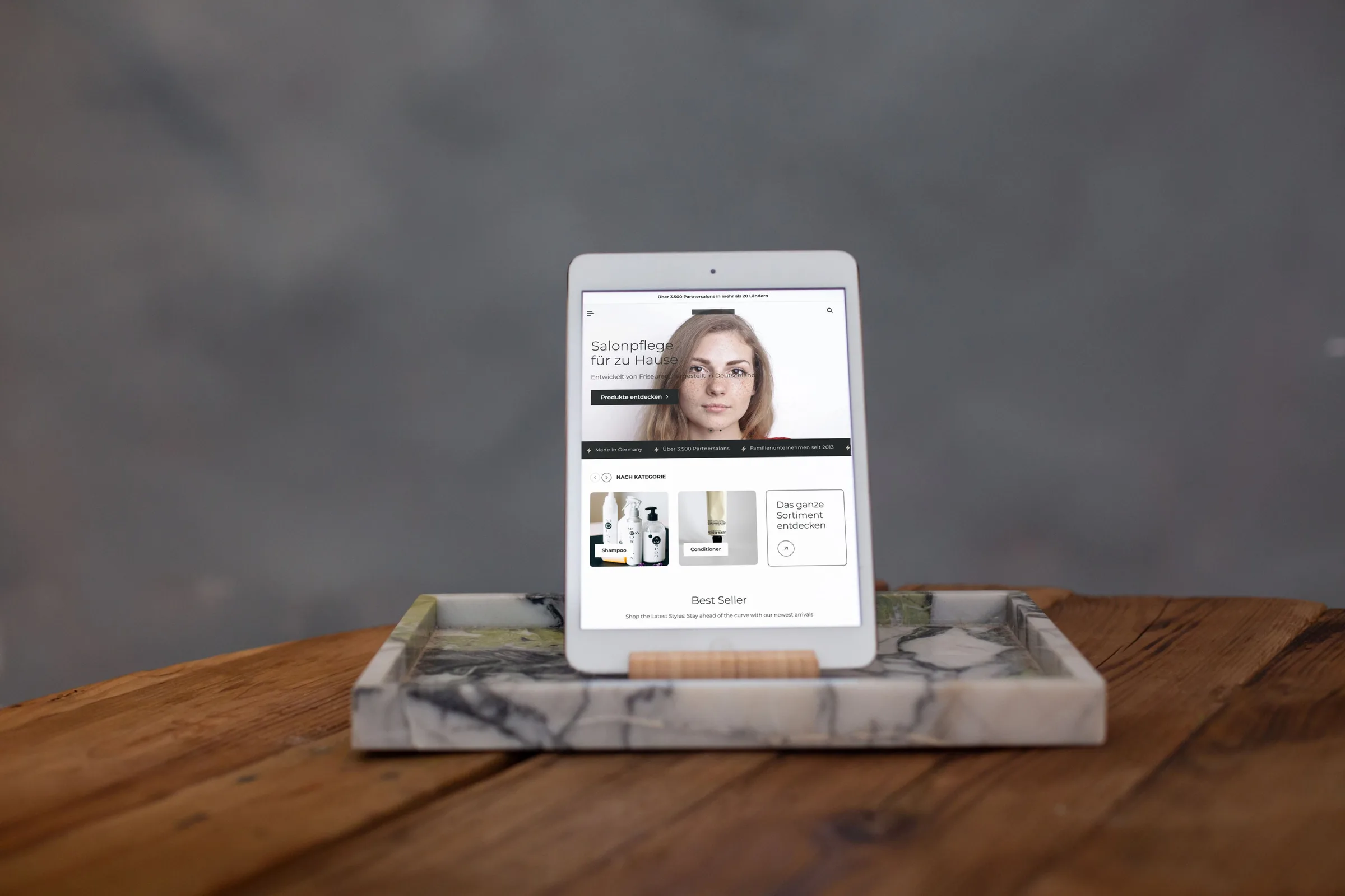 Projekt für einen Onlineshop für Haarpflegeprodukte, auf einem Tablet